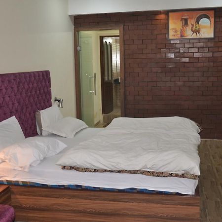 Hotel Khajuraho Regency 博帕尔 外观 照片